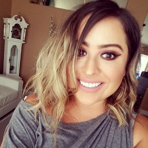 Meet your Posher, Elsy